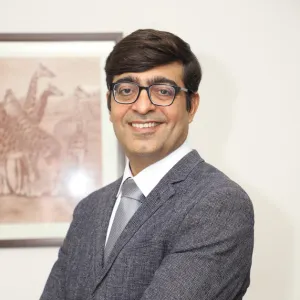 Dr. Rakesh Luhana